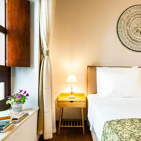 Mandorla Aparthotel