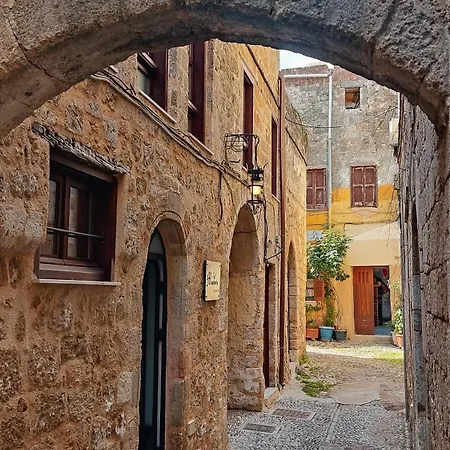 Mandorla *